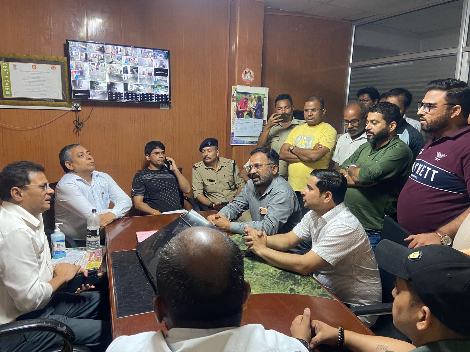 रुद्रपुर जिला अस्पताल में गर्भवती महिला की मौत, डॉक्टरों पर लापरवाही का आरोप